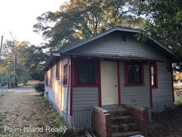 712 N M St - Photo 2 of 12