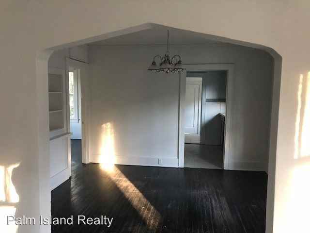 712 N M St - Photo 3 of 12