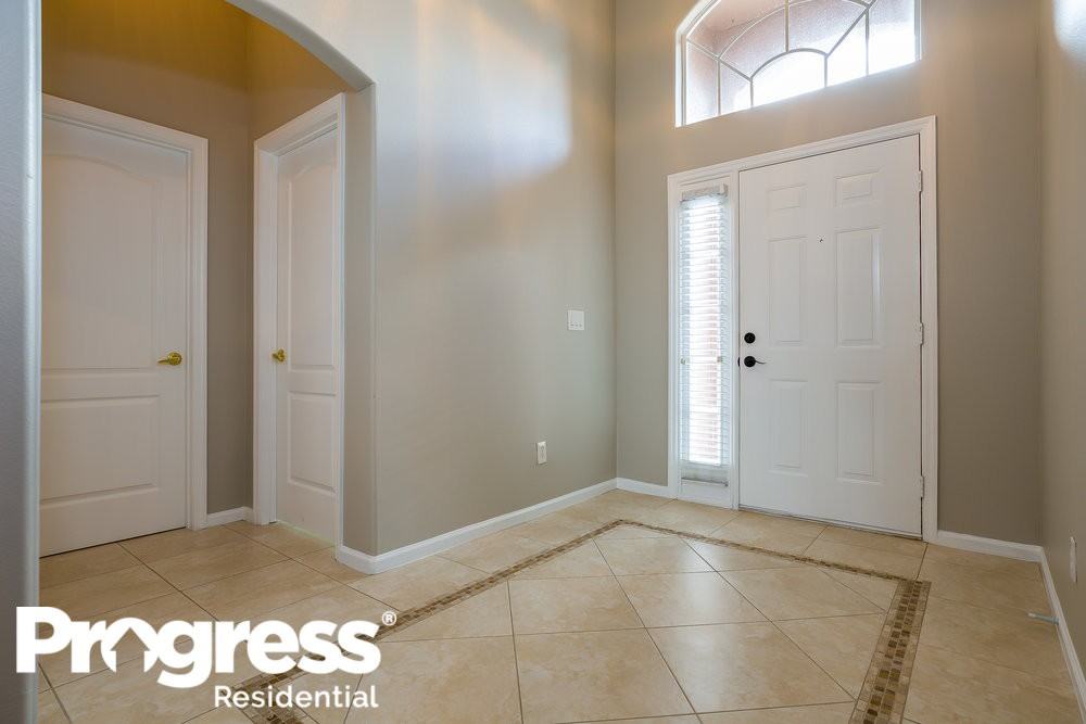 15833 Bay Vista Dr - Photo 2 of 19