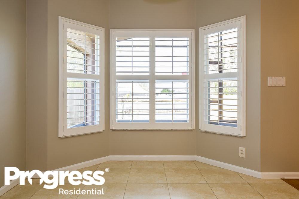 15833 Bay Vista Dr - Photo 3 of 19