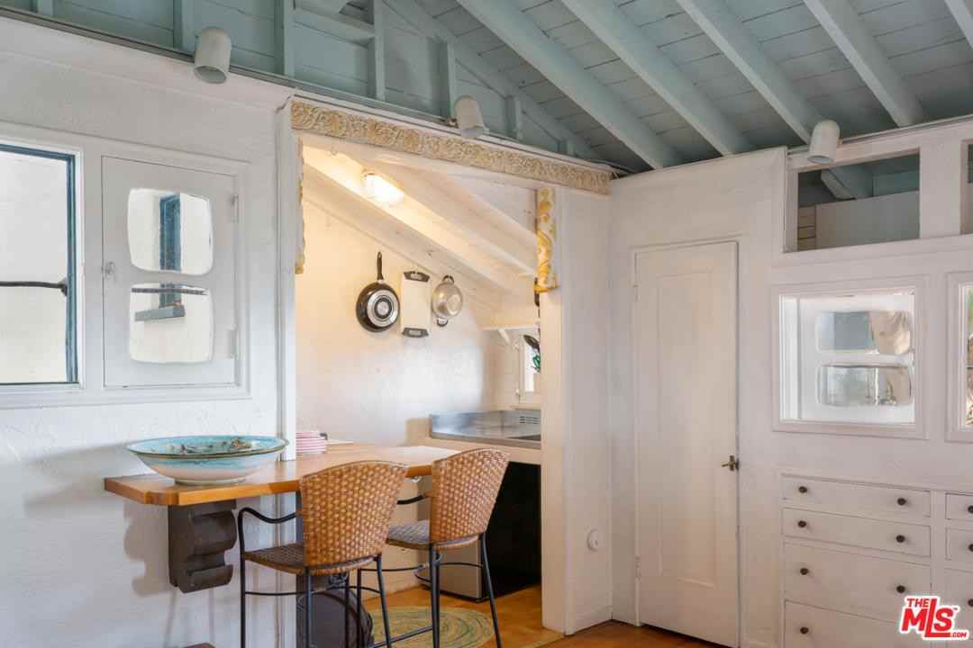 17531 Posetano Rd - Photo 2 of 8