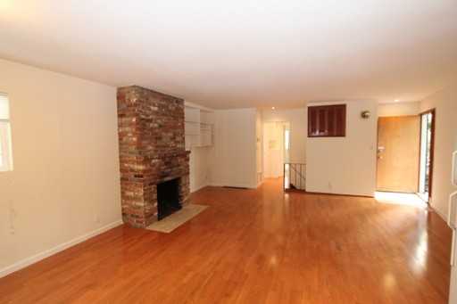 463 Jean St - Photo 2 of 15