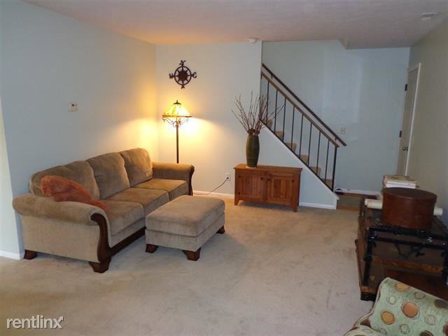 912 Outlook Ridge Ln - Photo 2 of 10