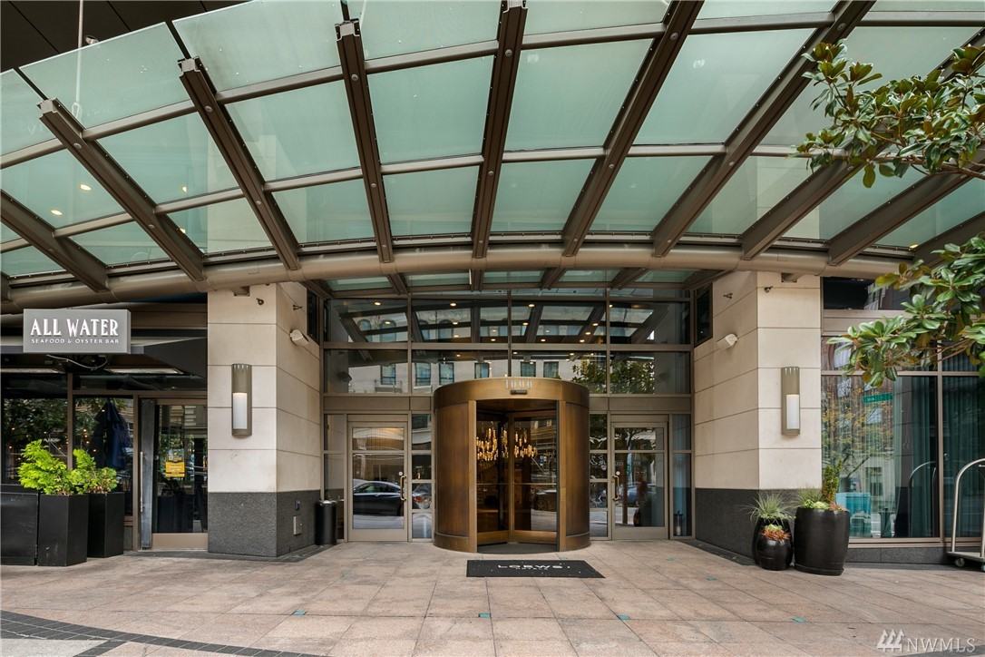 1000 1st Ave - Photo 2 of 21