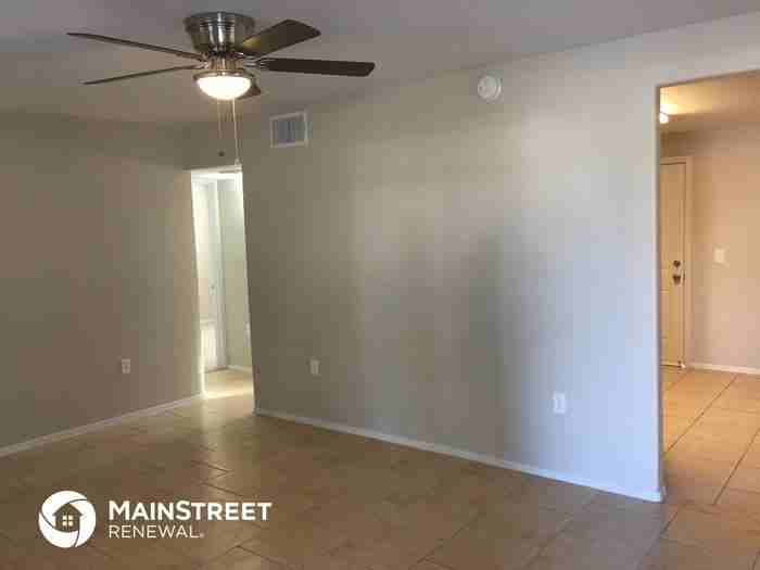 4220 S 13th Ave - Photo 3 of 14