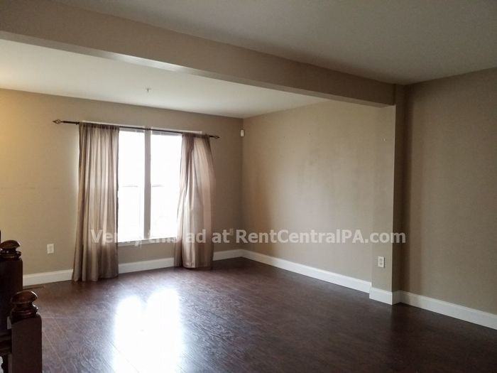 2003 Orchard View Rd - Photo 3 of 15