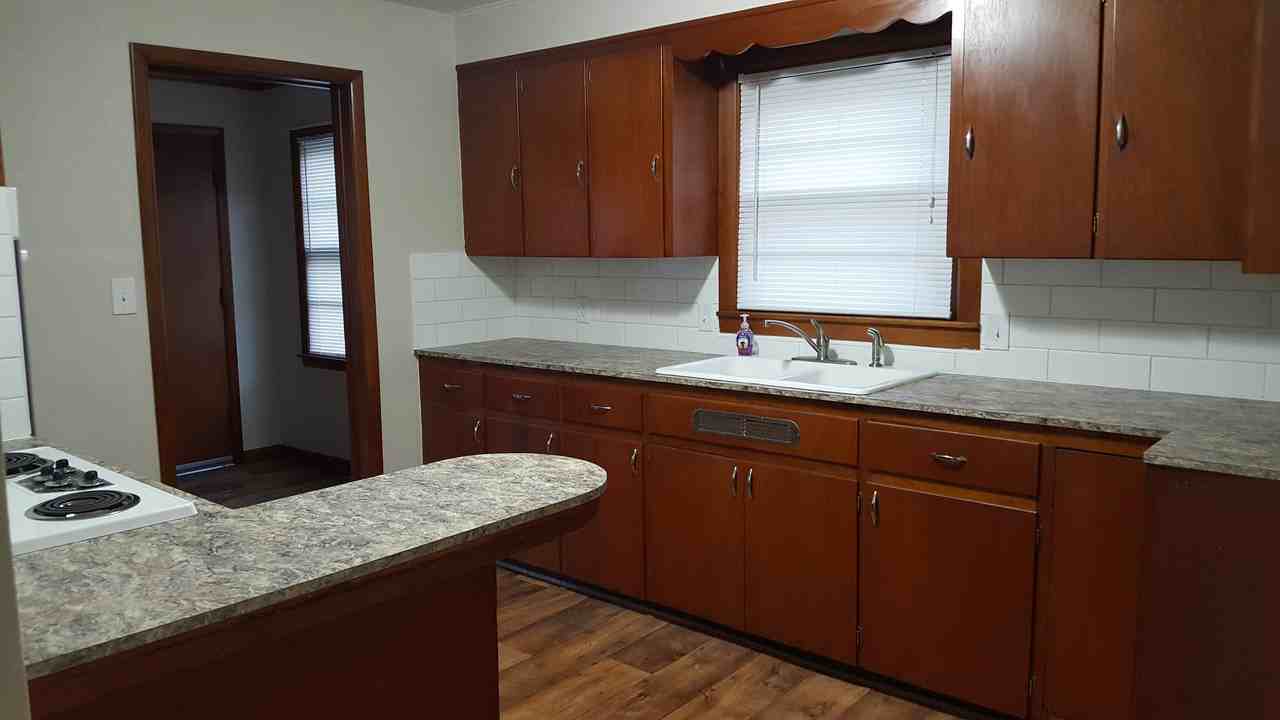 424 Jefferson Avenue - Photo 5 of 16