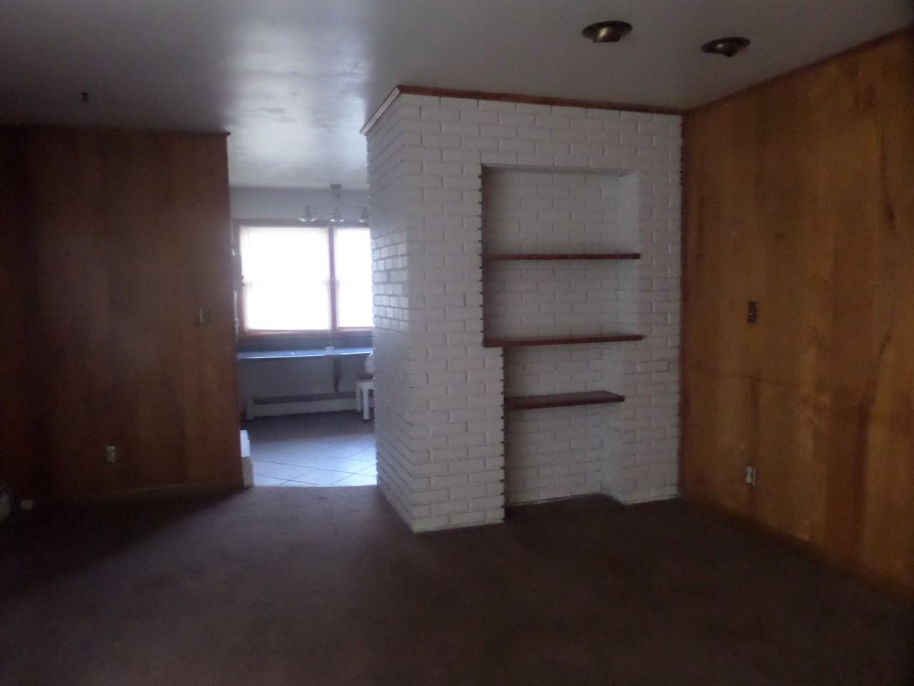 1370 Kenneth St - Photo 3 of 3