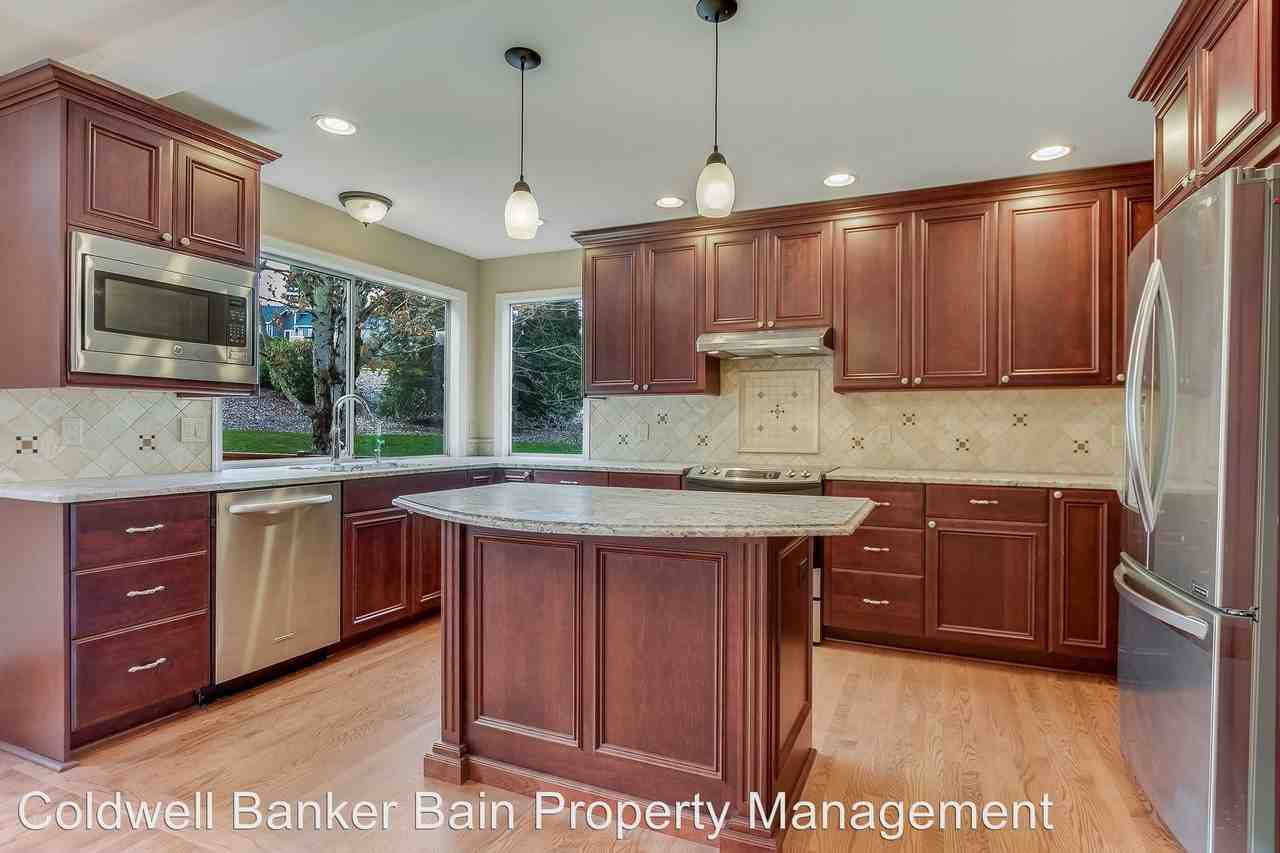 14711 134th Ct NE - Photo 3 of 18