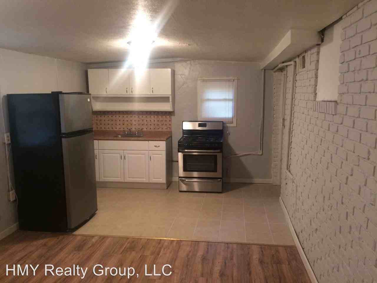 816 N Clayton St - Photo 2 of 4