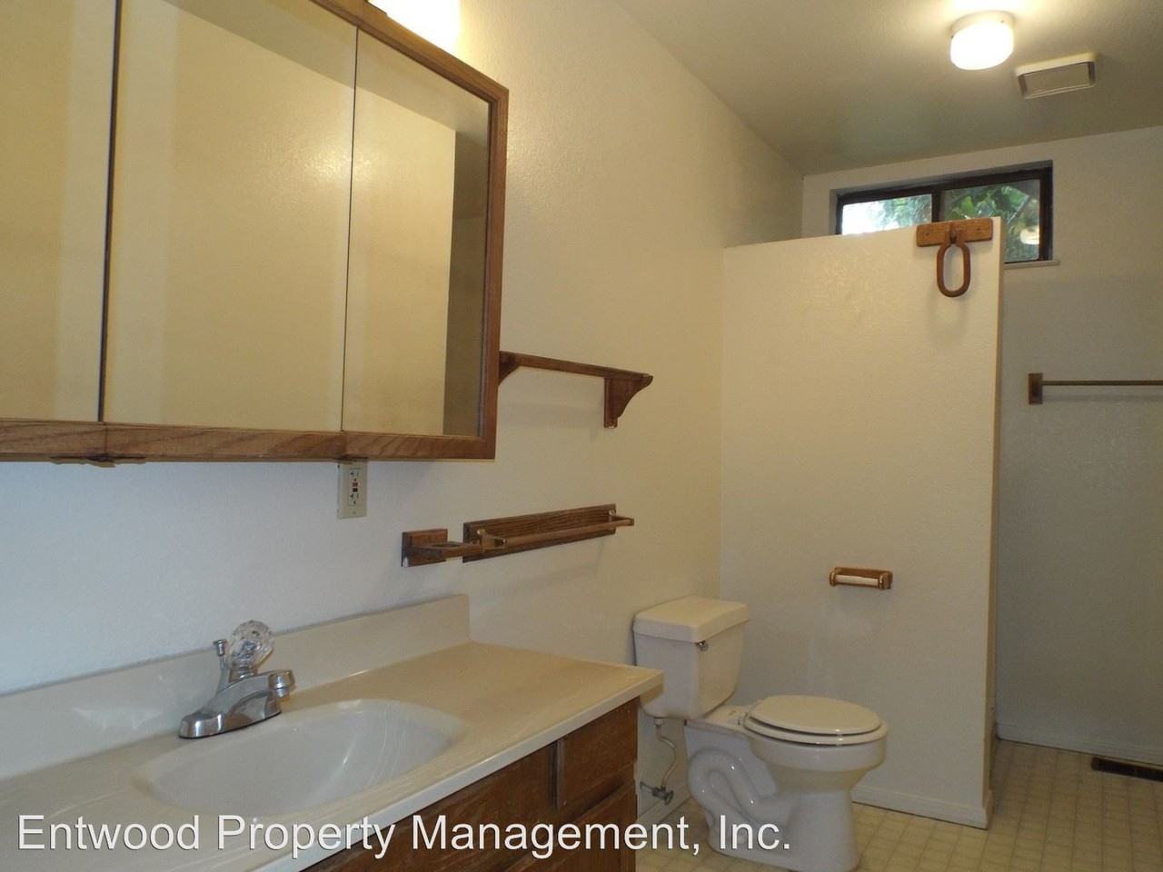 208 W Sacramento Ave  A,B,C - Photo 3 of 7