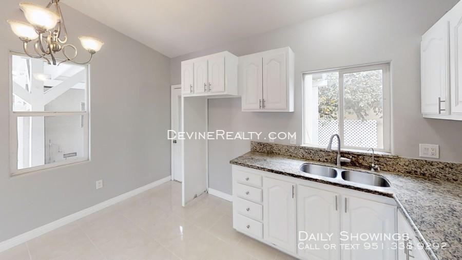 7416 Evans St - Photo 3 of 8