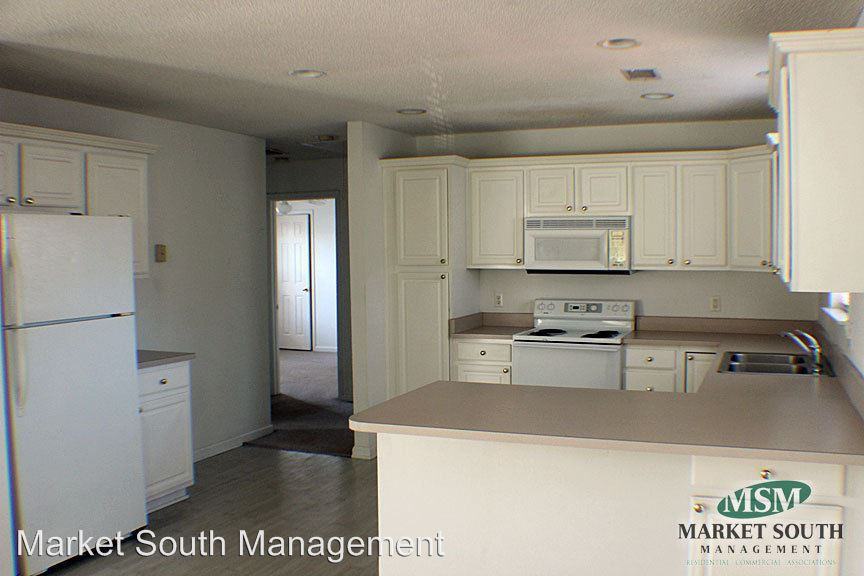 7 Veterans Dr - Photo 3 of 16