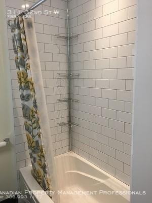 311 32nd St W - Photo 2 of 21