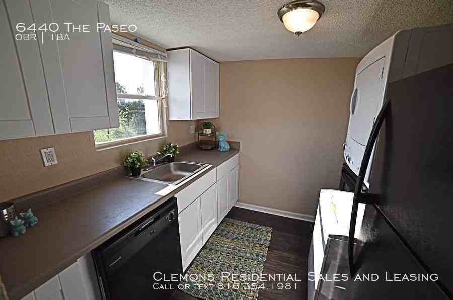 6440 The Paseo - Photo 3 of 3