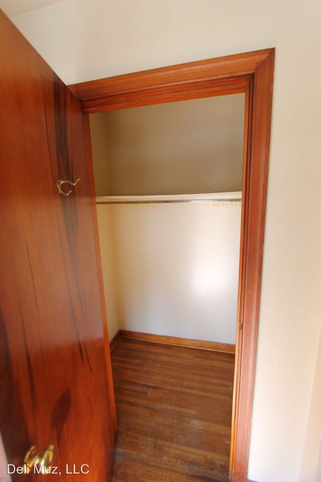 920 Lincoln Ave - Photo 3 of 11