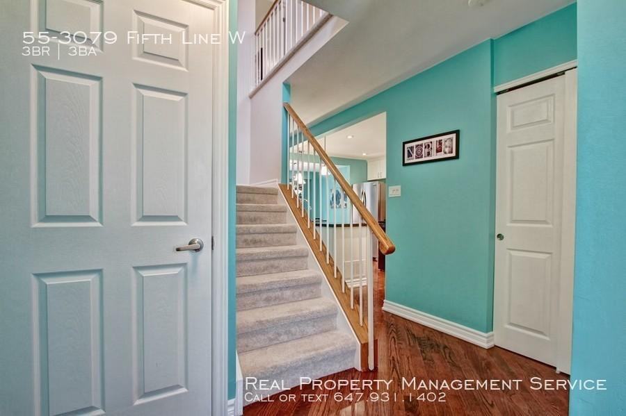 3079 Fifth Line W - Photo 2 of 14