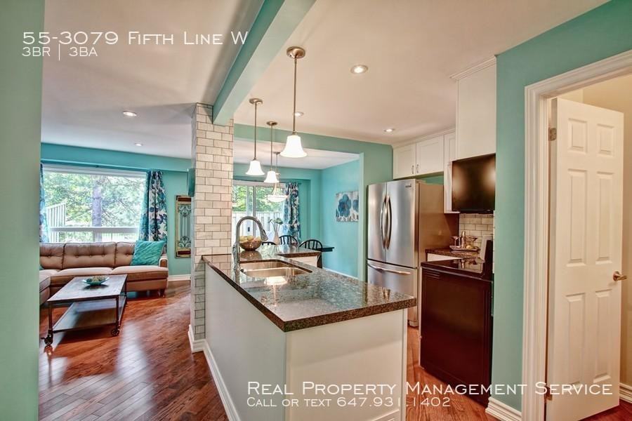 3079 Fifth Line W - Photo 3 of 14