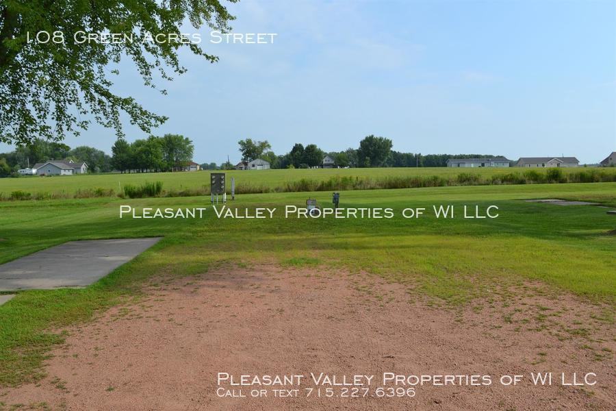 108 Green Acres St - Photo 3 of 7