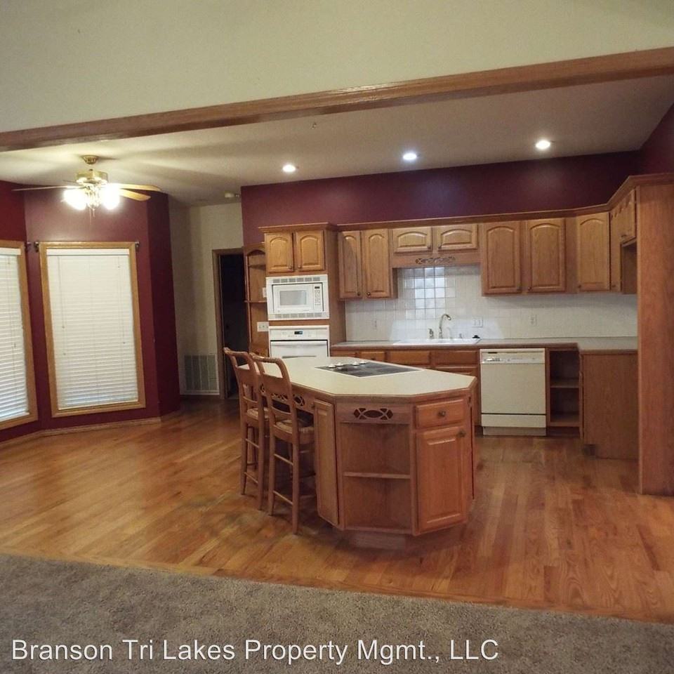 176 S Lakeshore Dr - Photo 3 of 18