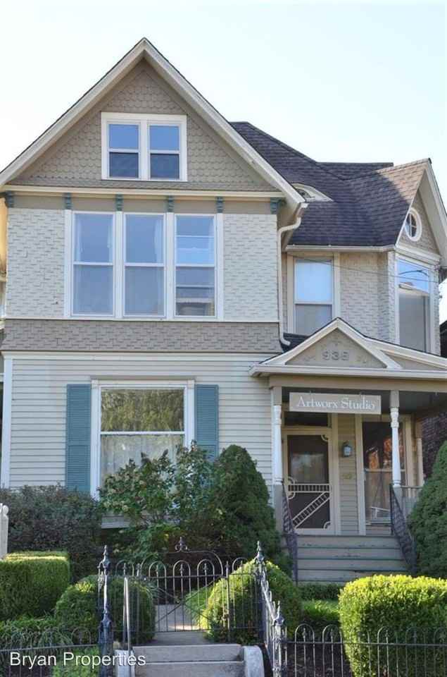 938 E Walnut St - Photo 2 of 17