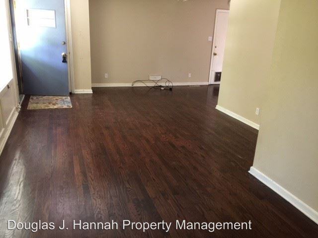 3707 Locust St - Photo 3 of 10