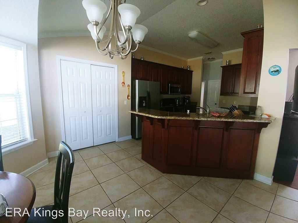 143 Deerwood Village Dr - Photo 2 of 11