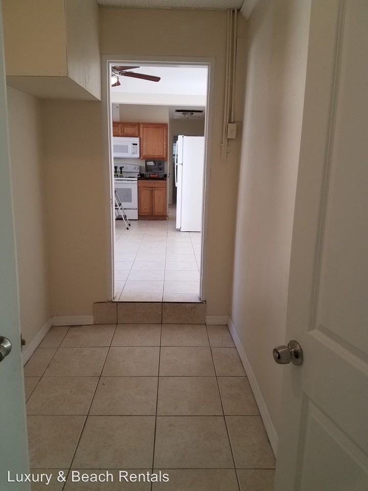 4337 22nd St N - Photo 2 of 11