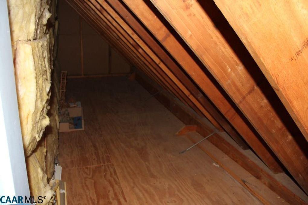 1145 Fox Ridge Dr - Photo 3 of 30