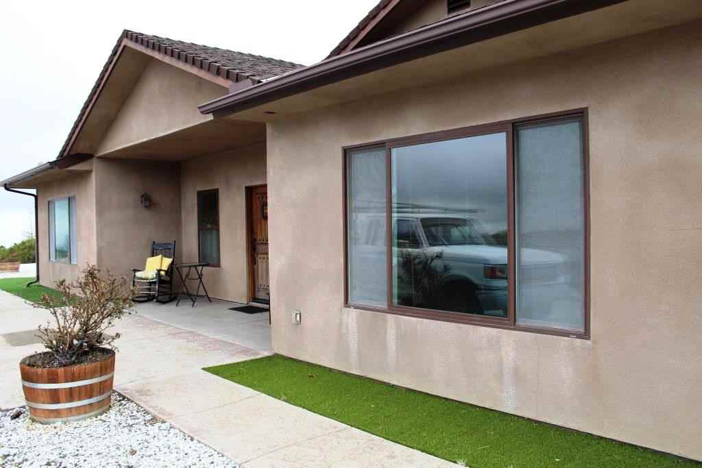 37505 Cruces Dr - Photo 3 of 50