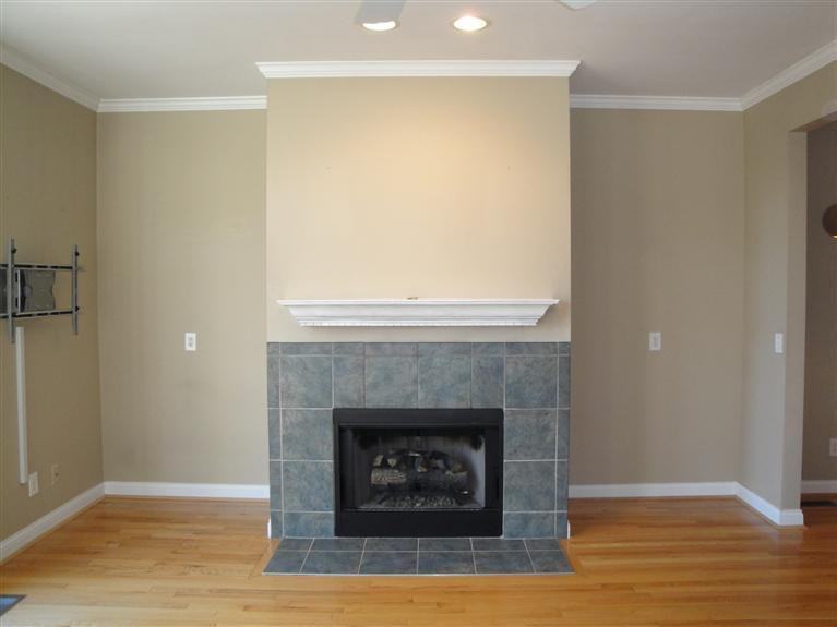 2552 Cleinview Ave - Photo 3 of 18