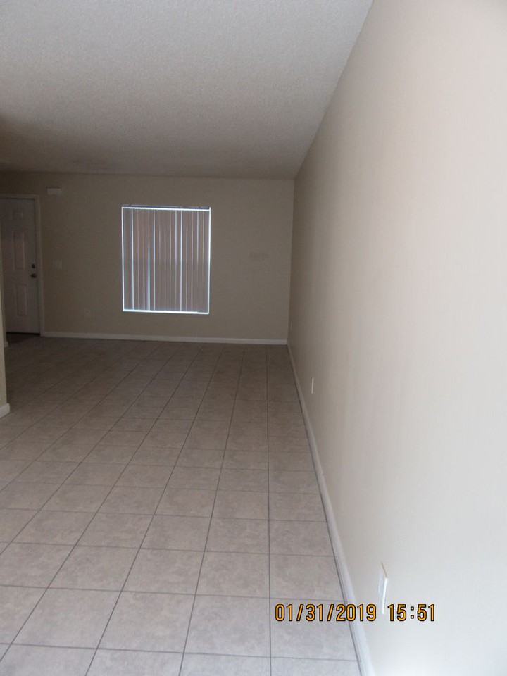 50 Masters Drive Unit C - Photo 2 of 16