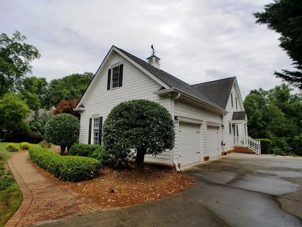 2215 Dinsmore Rd - Photo 2 of 50