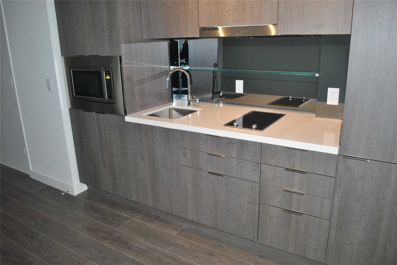 215 Queen Street West #2006