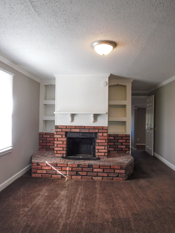 1636 59th Ave E - Photo 3 of 8