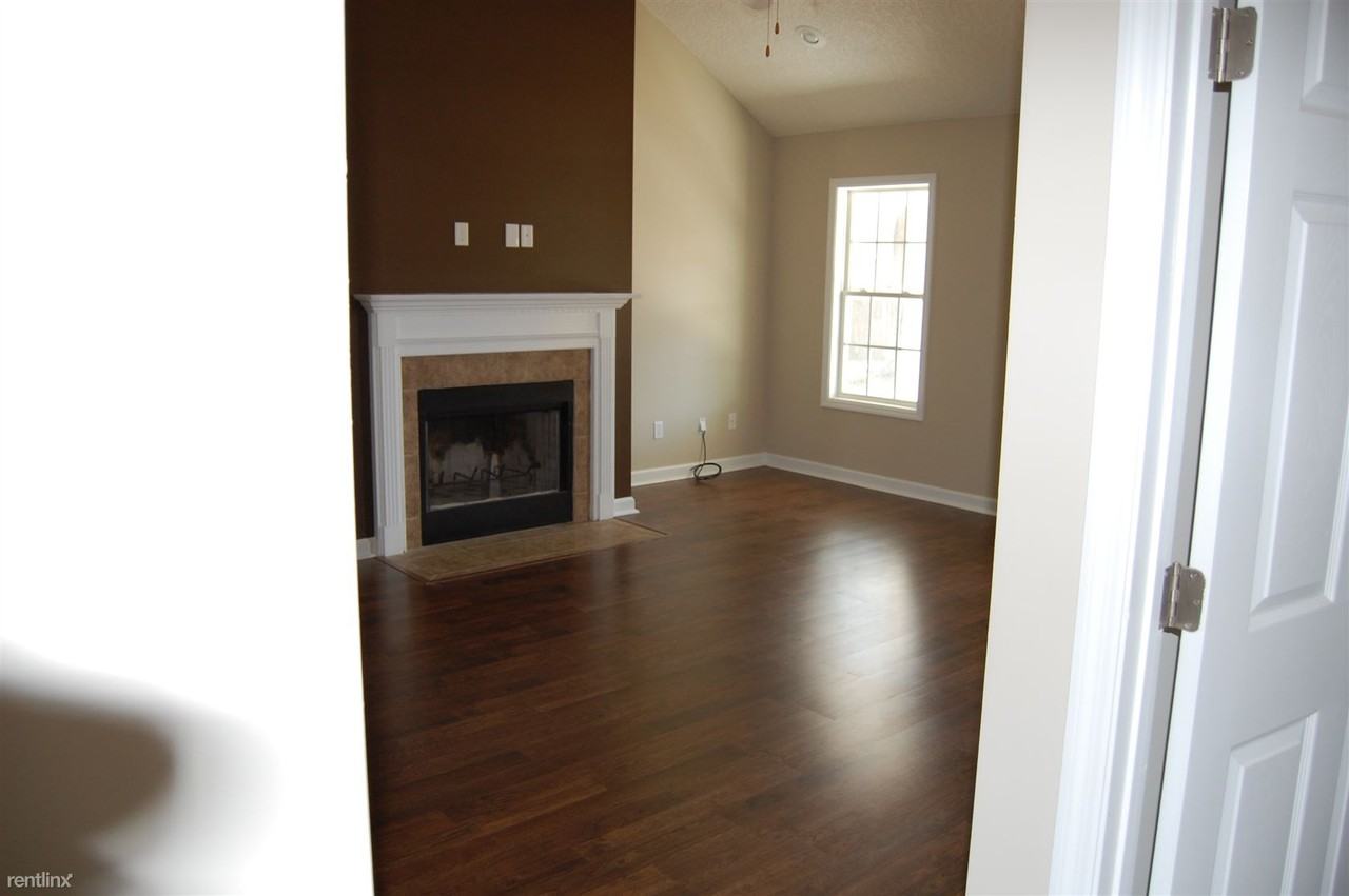 5335 Golf Dr - Photo 3 of 6
