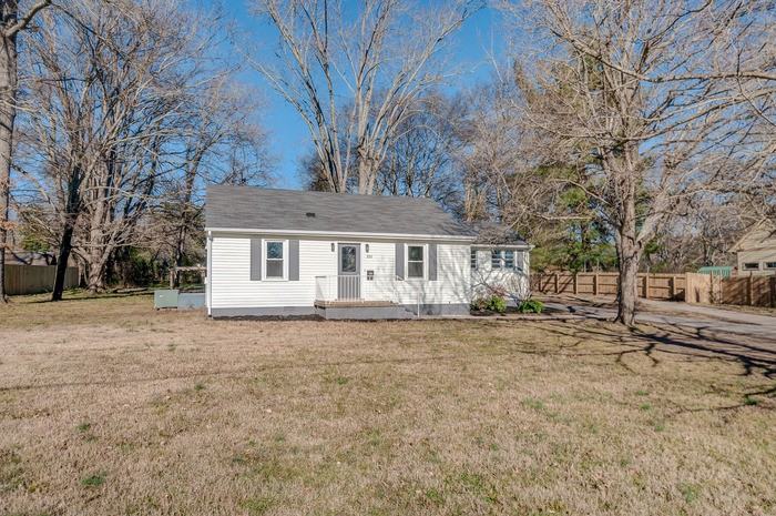 332 Bellevue Rd - Photo 2 of 15