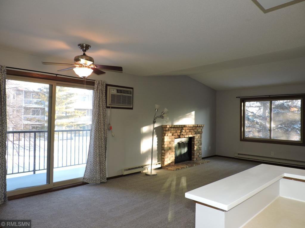 2210 Ridge Dr - Photo 2 of 13
