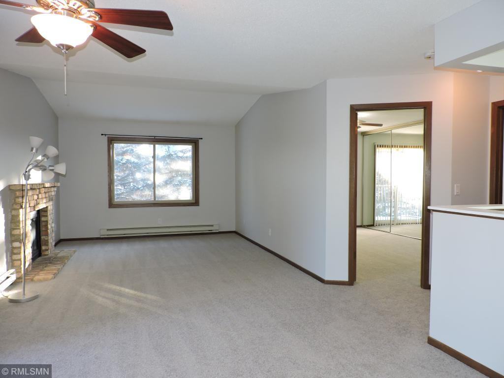 2210 Ridge Dr - Photo 3 of 13