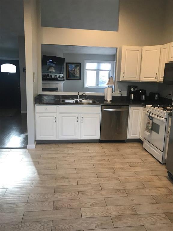 58 Red Maple Terrace - Photo 2 of 17