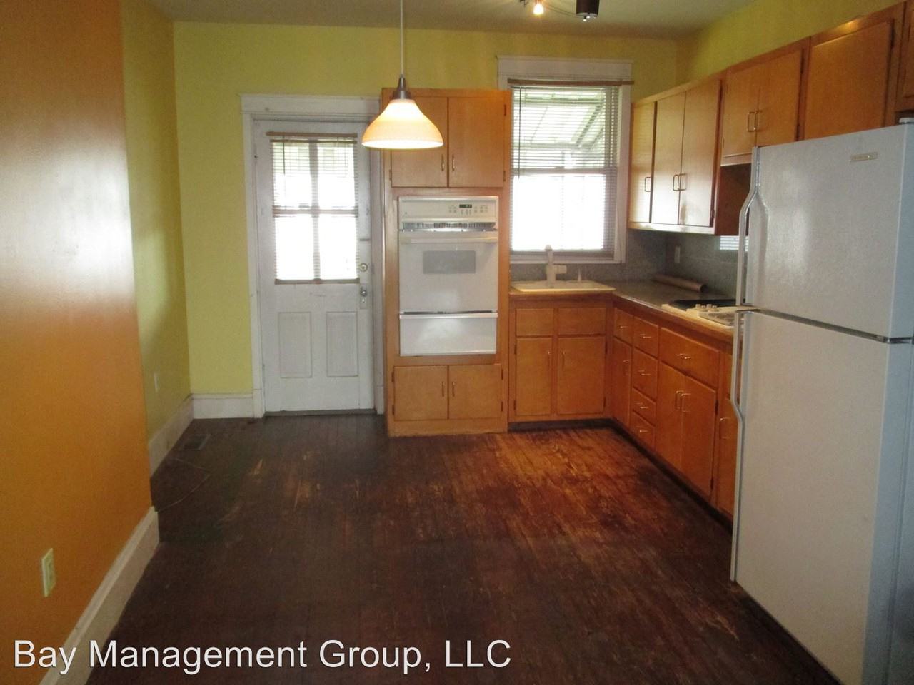 3135 Tilden Dr - Photo 3 of 10