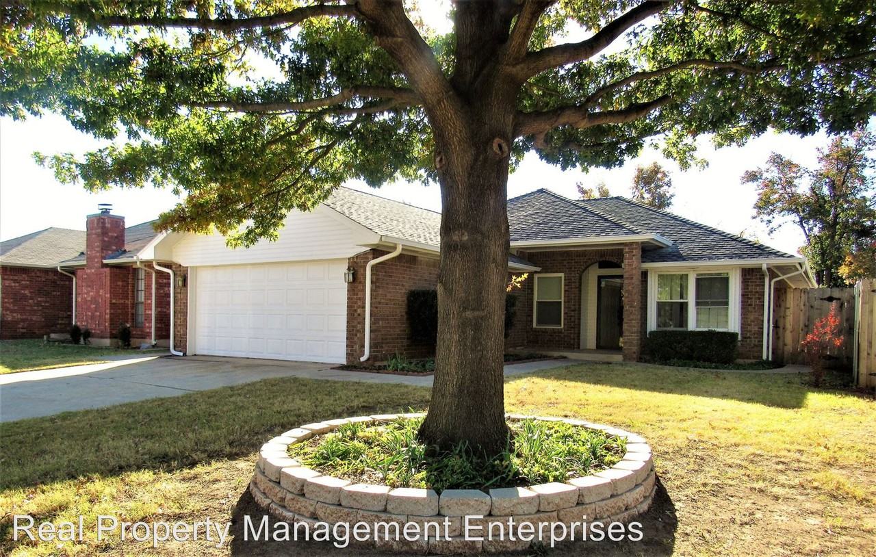 7728 NW 105th Terrace - Photo 2 of 19
