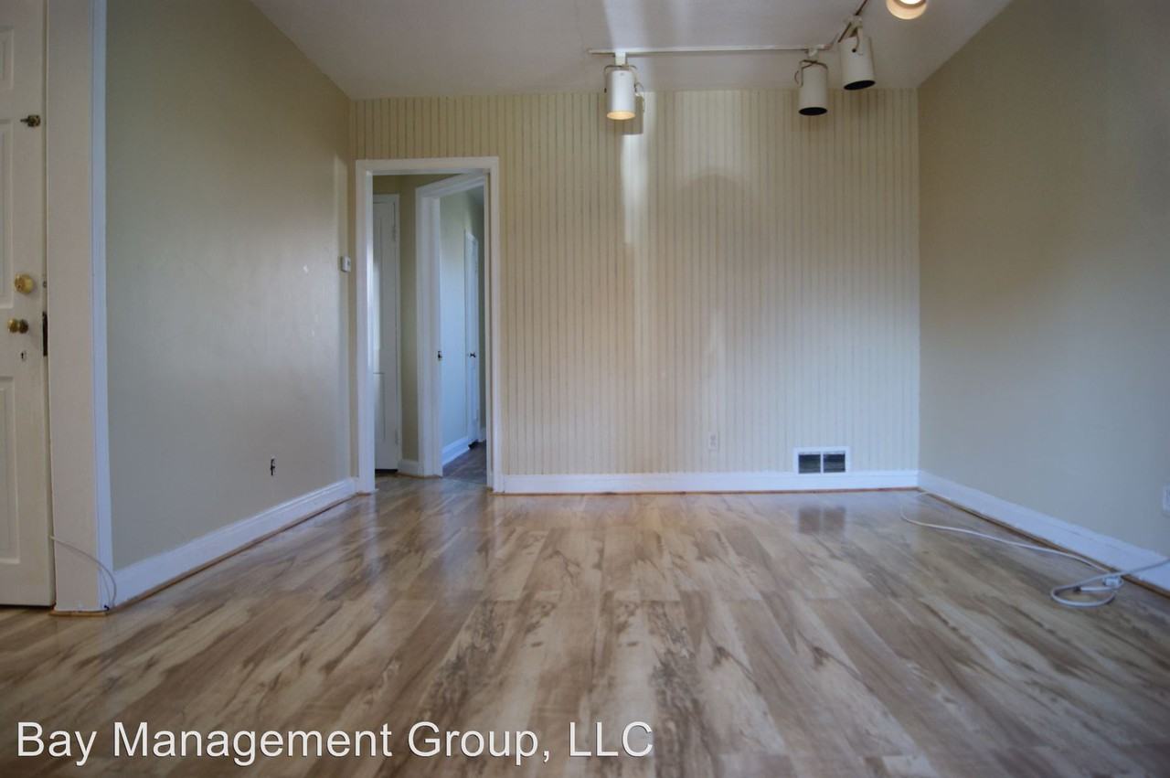 2722 Chesley Ave - Photo 2 of 23