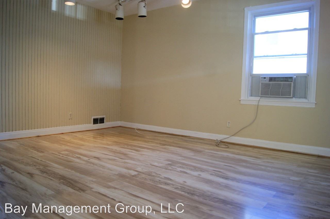 2722 Chesley Ave - Photo 3 of 23