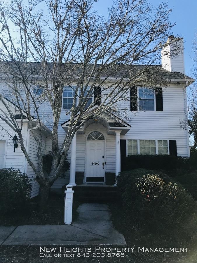 1122 Wayfarer Ln - Photo 2 of 18