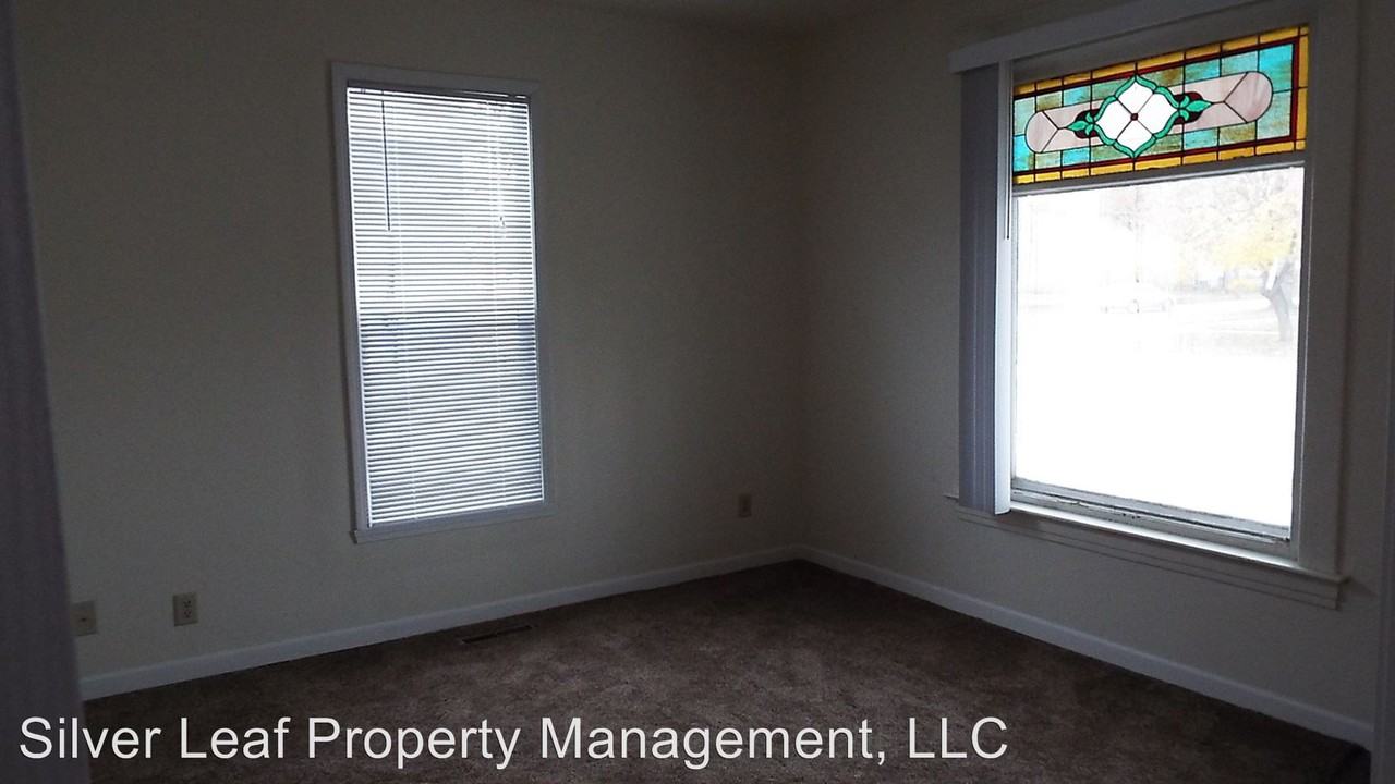 107 6th Ave N - Photo 2 of 14