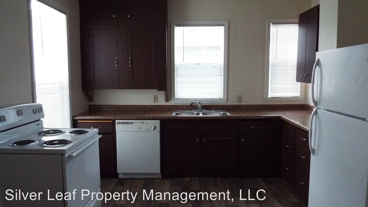107 6th Ave N - Photo 3 of 14