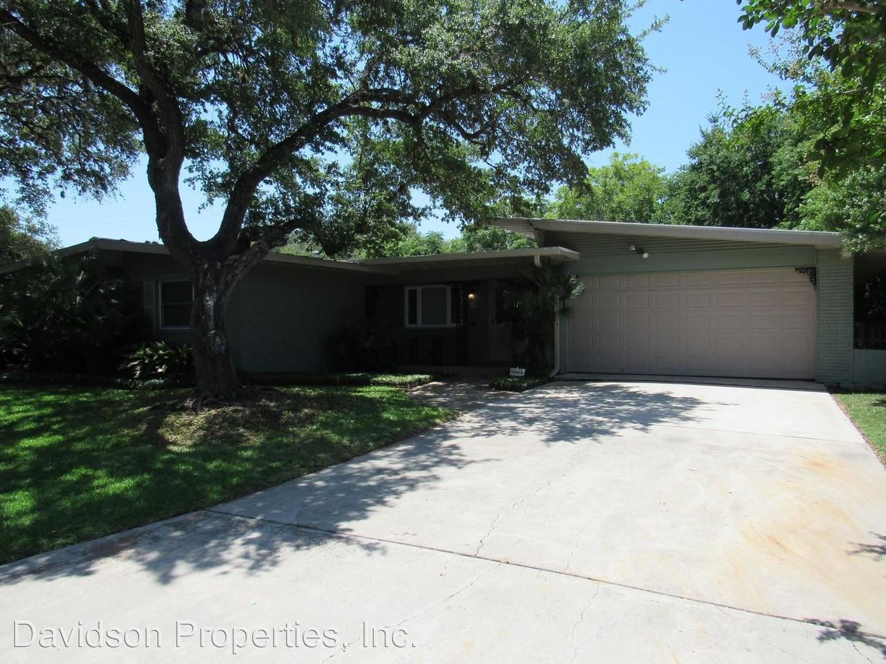 200 Arvin Dr - Photo 2 of 15