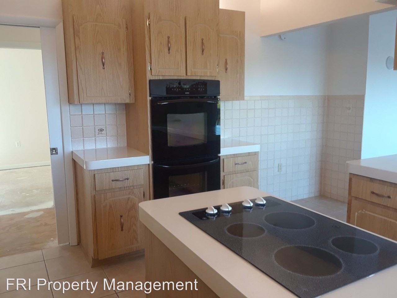 5731 Seabreeze Dr - Photo 3 of 39