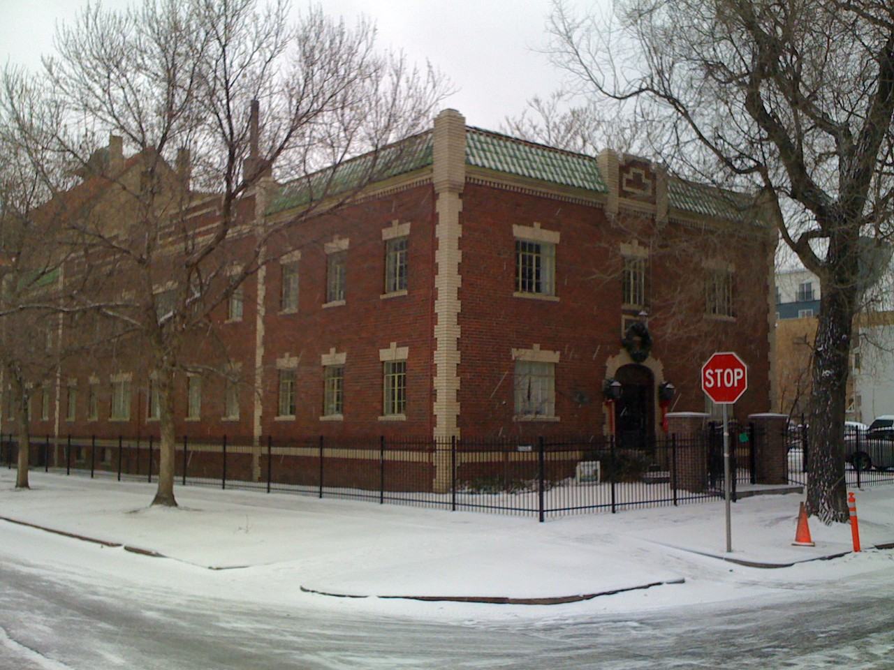 1580 N Pennsylvania St - Photo 2 of 11